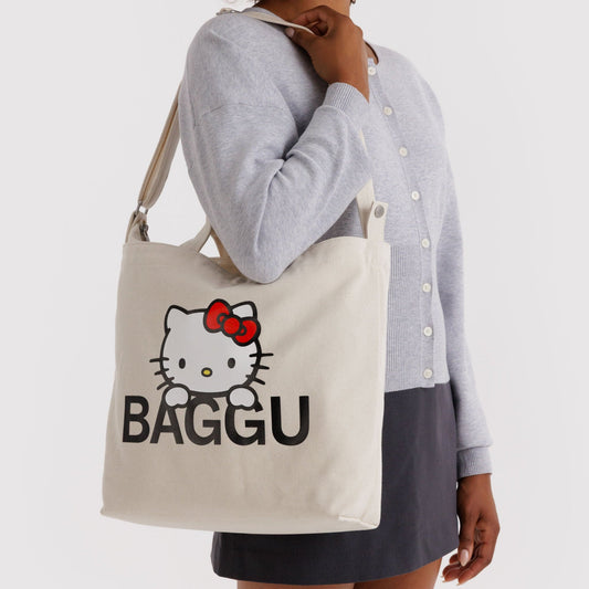 Hello Kitty x Baggu Horizontal Zip Duck Bag (Big Face)