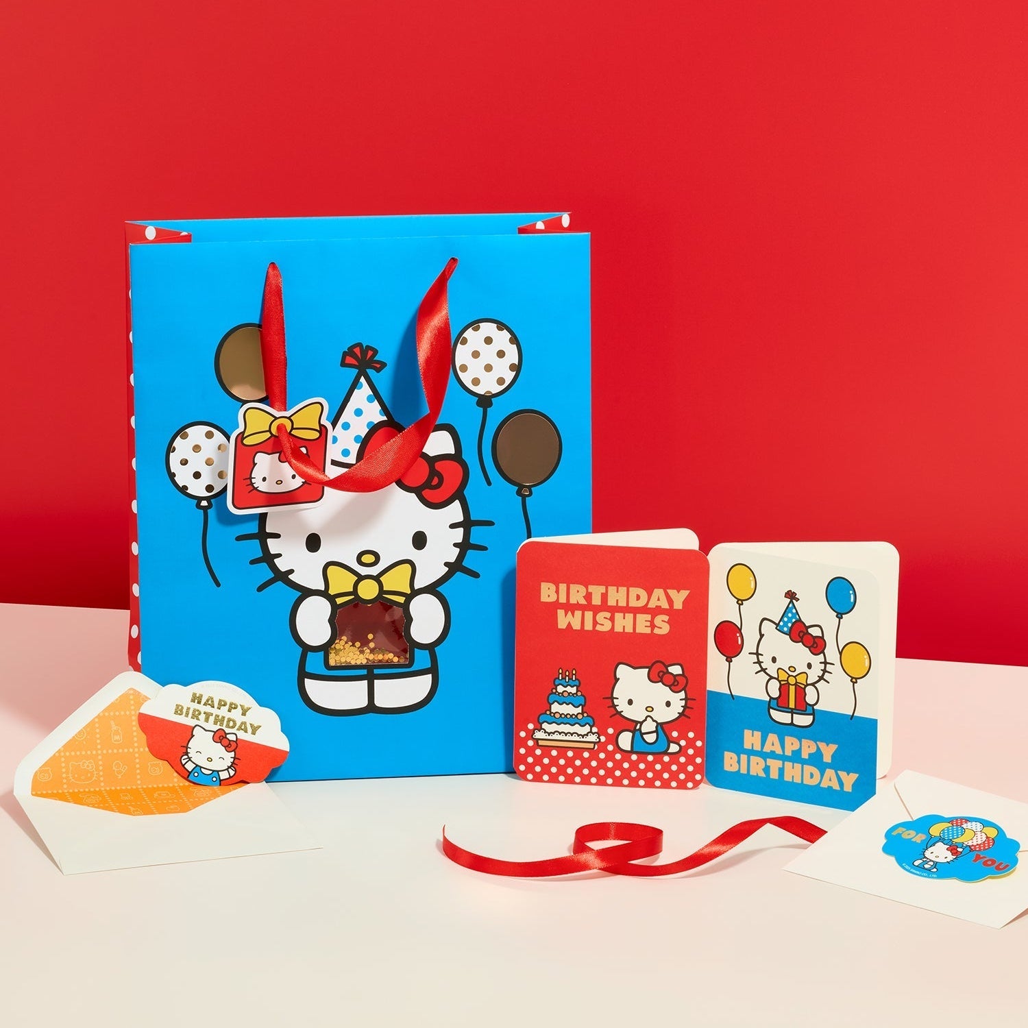 Hello Kitty x Studio Oh! Retro Red Balloons Gift Bag (Large)