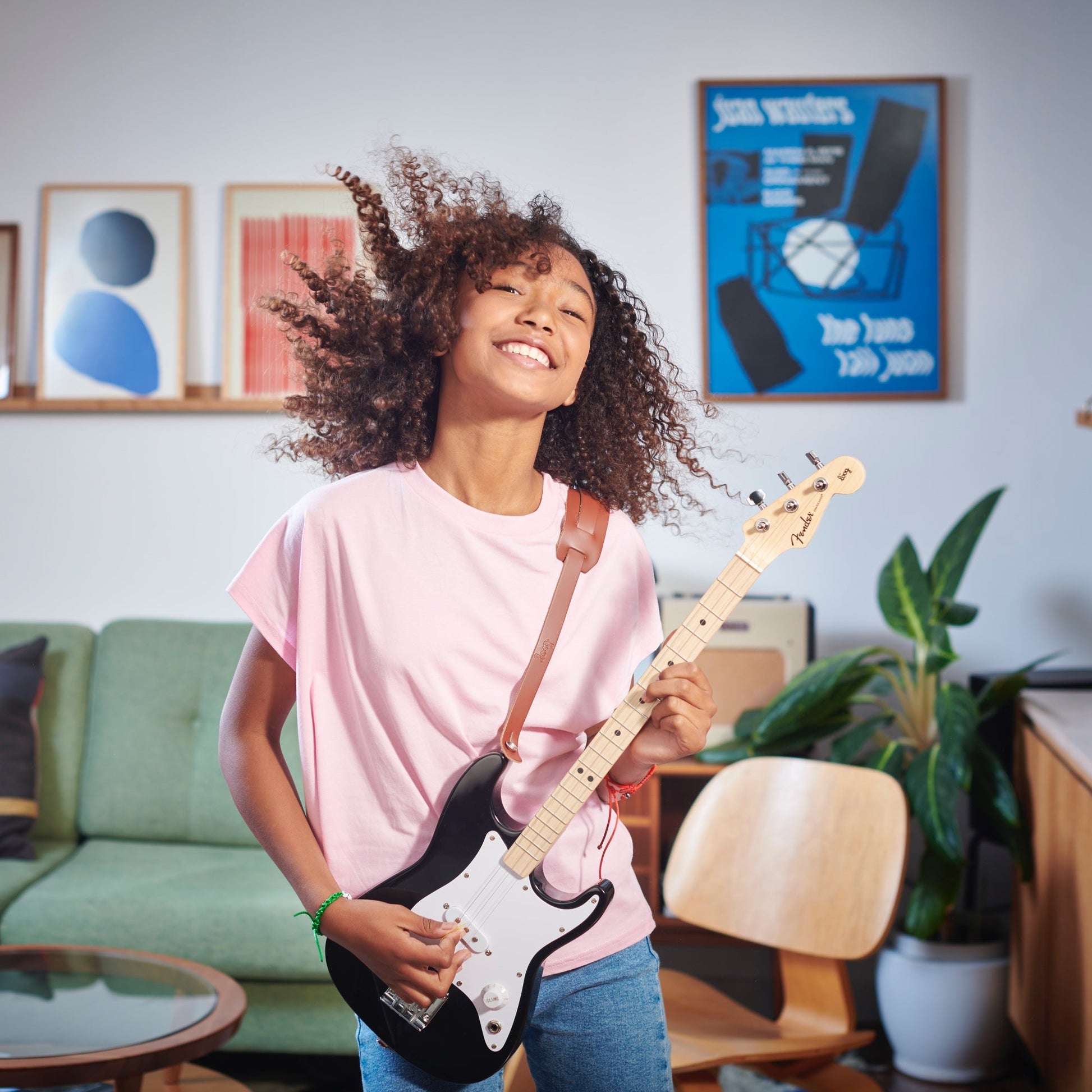 Fender x Loog Hello Kitty Kids Stratocaster Guitar (Pink)