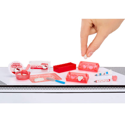 Hello Kitty and Friends x MGA's Miniverse Make It Mini Stationery Blind Capsule (Series 3)